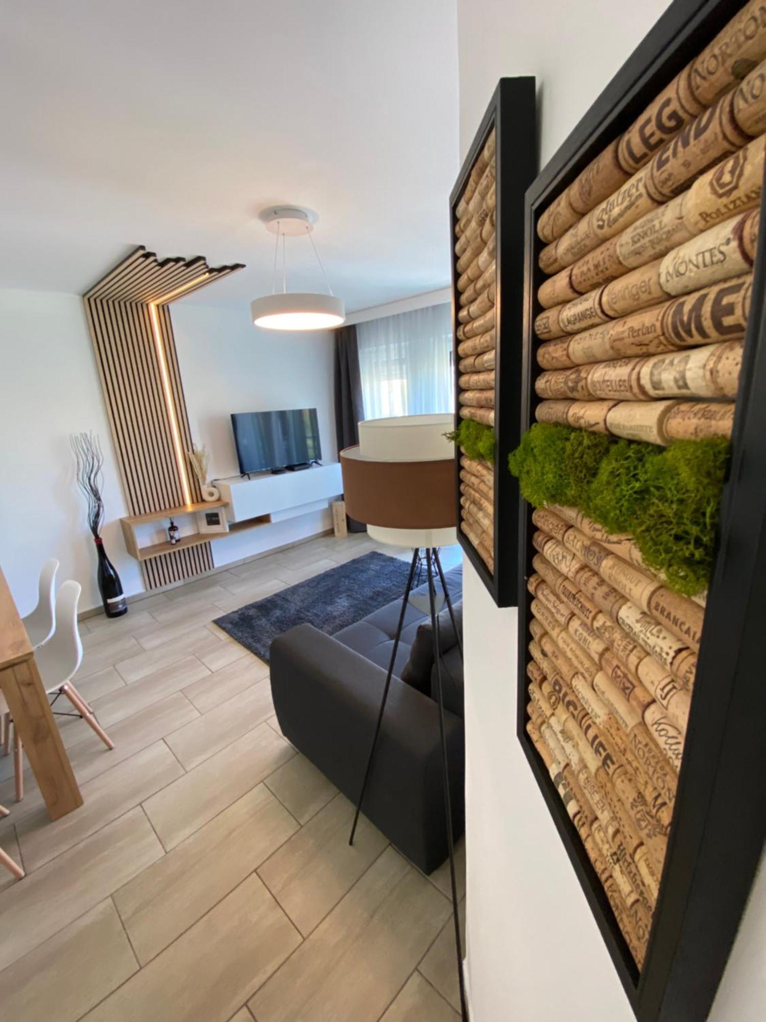 Ikon Apartment Heviz Exterior foto